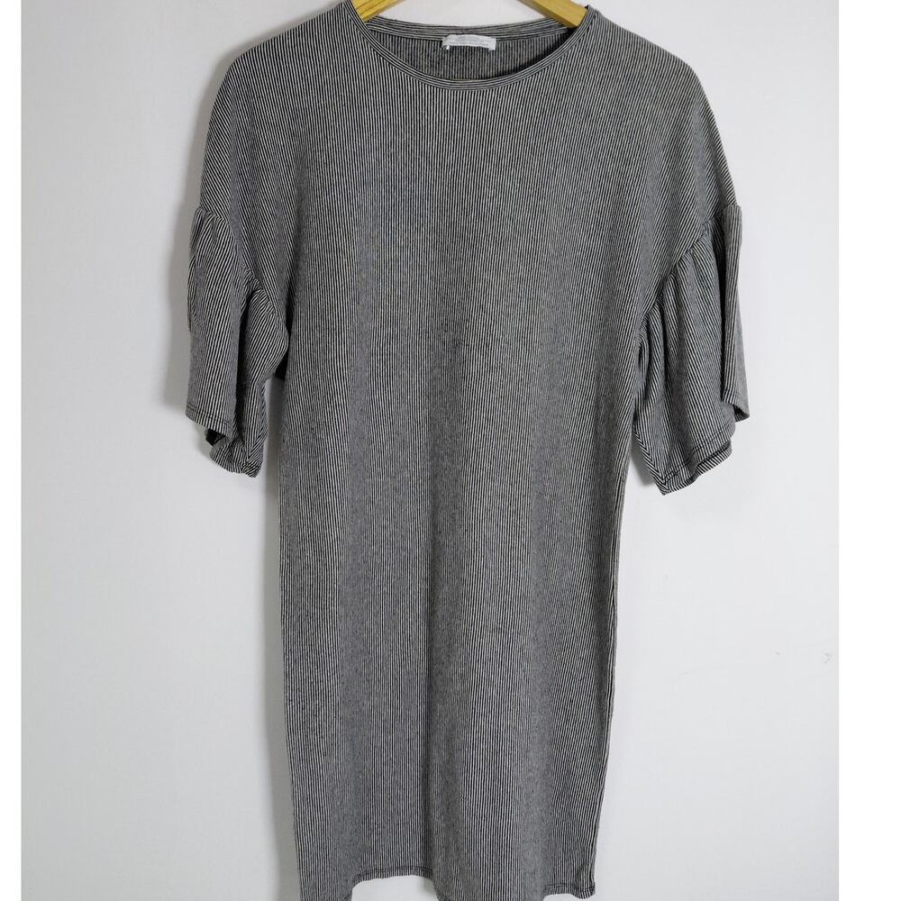 ZARA Trafaluc Gray Knit Dress Solid Short Sleeve Knee Length Women Size S